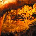 Skurile Gebilde in der Höhle Baredine - Porec - Istrien