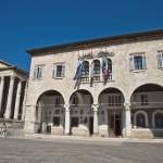 Augustus-Tempel und Rathaus in Pula - Istrien - Kroatien