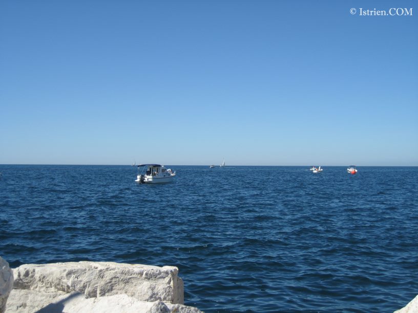 Blick auf das blaue Meer bei Portorož - Istrien