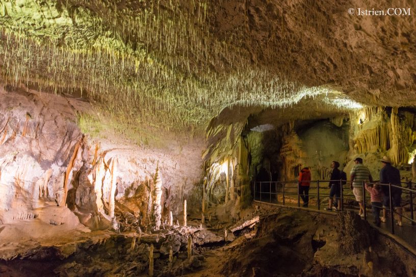 Faden-Stalaktiten in der Höhle von Postojna - Slovenien - Istrien